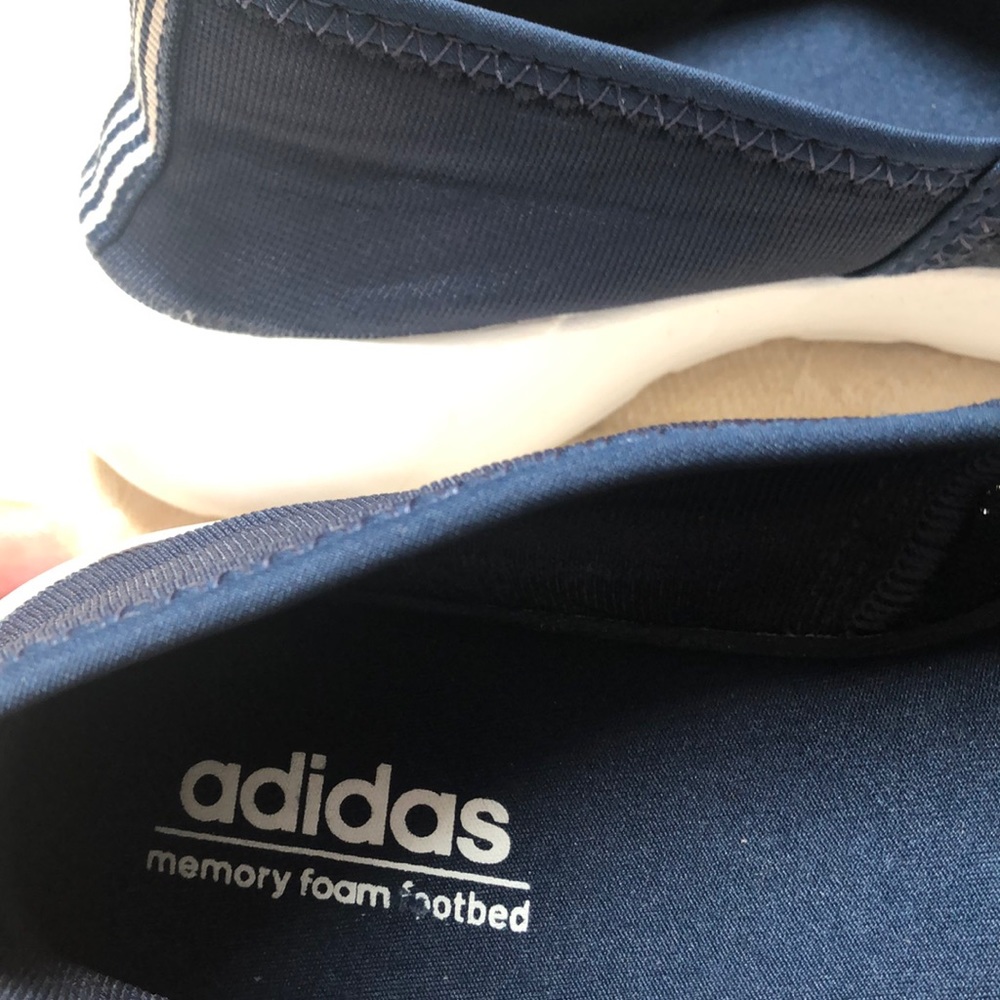 Adidas - Picture 4 of 5